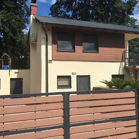 בית נופש Balaton Wellness Tom Cat Nyaralo 1 Wellness Es 1 Gyermekbarat Apartmannal Kovagoors