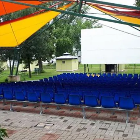 Сasa de vacaciones Balaton Wellness Tom Cat 1 Wellness és 1 Gyermekbarát Apartmannal *