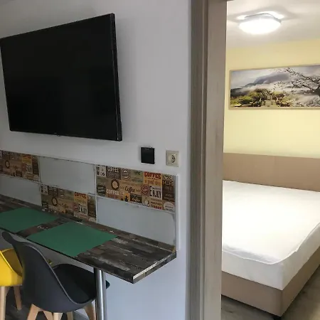 Holiday home Balaton Wellness Tom Cat Nyaralo 1 Wellness Es 1 Gyermekbarat Apartmannal