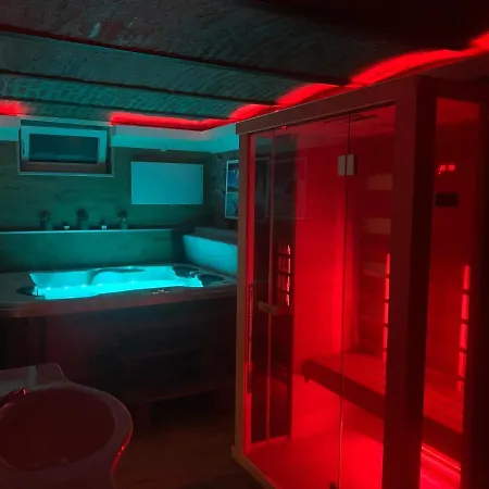 Сasa de vacaciones Balaton Wellness Tom Cat 1 Wellness és 1 Gyermekbarát Apartmannal Kovagoors