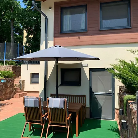 Balaton Wellness Tom Cat Nyaralo 1 Wellness Es 1 Gyermekbarat Apartmannal בית נופש