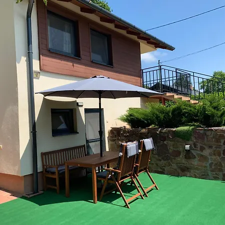 Balaton Wellness Tom Cat Nyaralo 1 Wellness Es 1 Gyermekbarat Apartmannal בית נופש