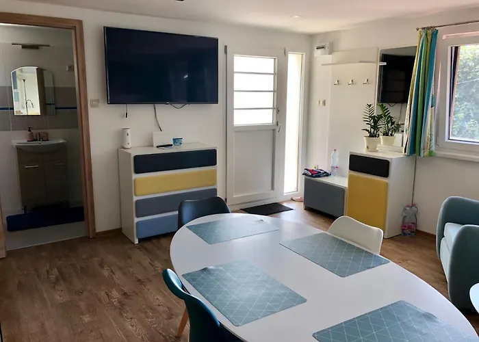 Balaton Wellness Tom Cat Nyaralo 1 Wellness Es 1 Gyermekbarat Apartmannal בית נופש Kovagoors