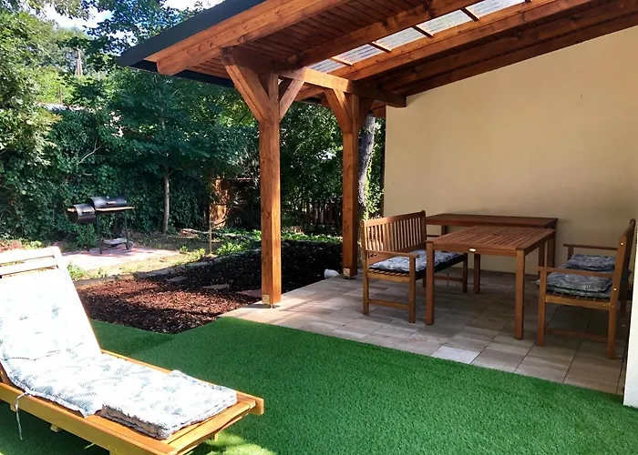 Balaton Wellness Tom Cat Nyaralo 1 Wellness Es 1 Gyermekbarat Apartmannal Kovagoors