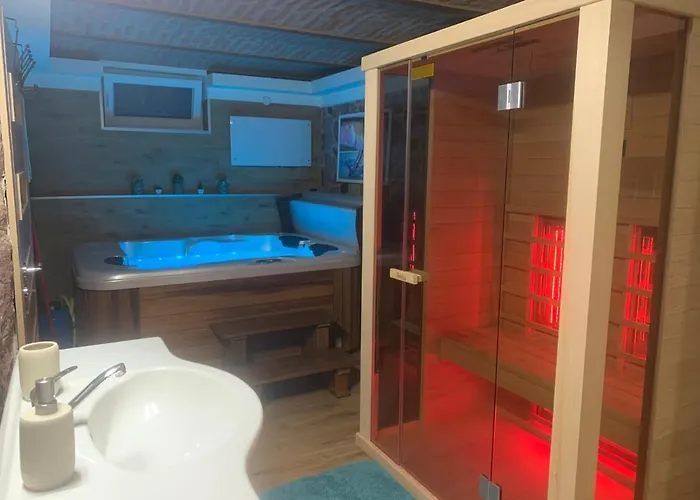 בית נופש Balaton Wellness Tom Cat Nyaralo 1 Wellness Es 1 Gyermekbarat Apartmannal